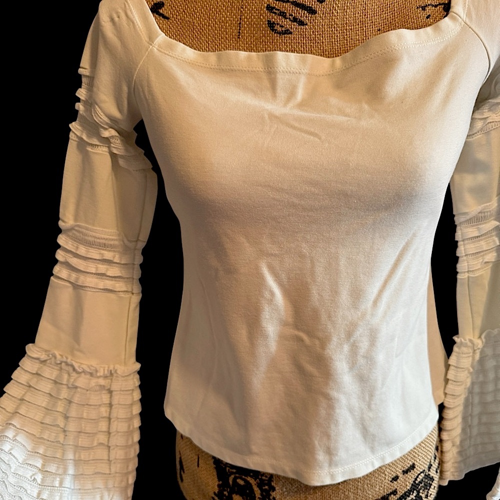 NWOT Alexis White Ruffle Tiered Bell Sleeve Top